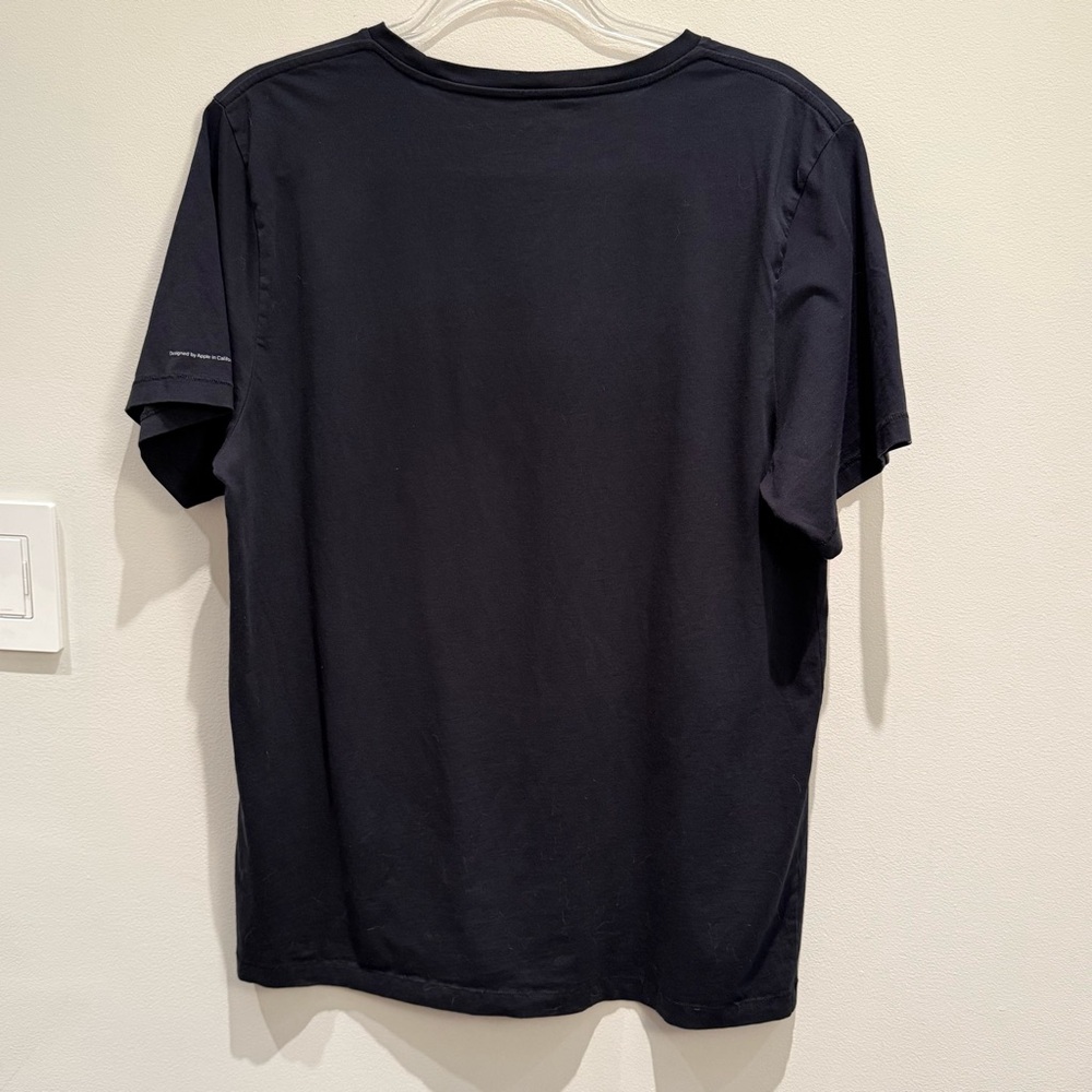 Apple Vintage-Inspired Black Rainbow Logo Vintage Tee Size Large - Picture 2 of 4